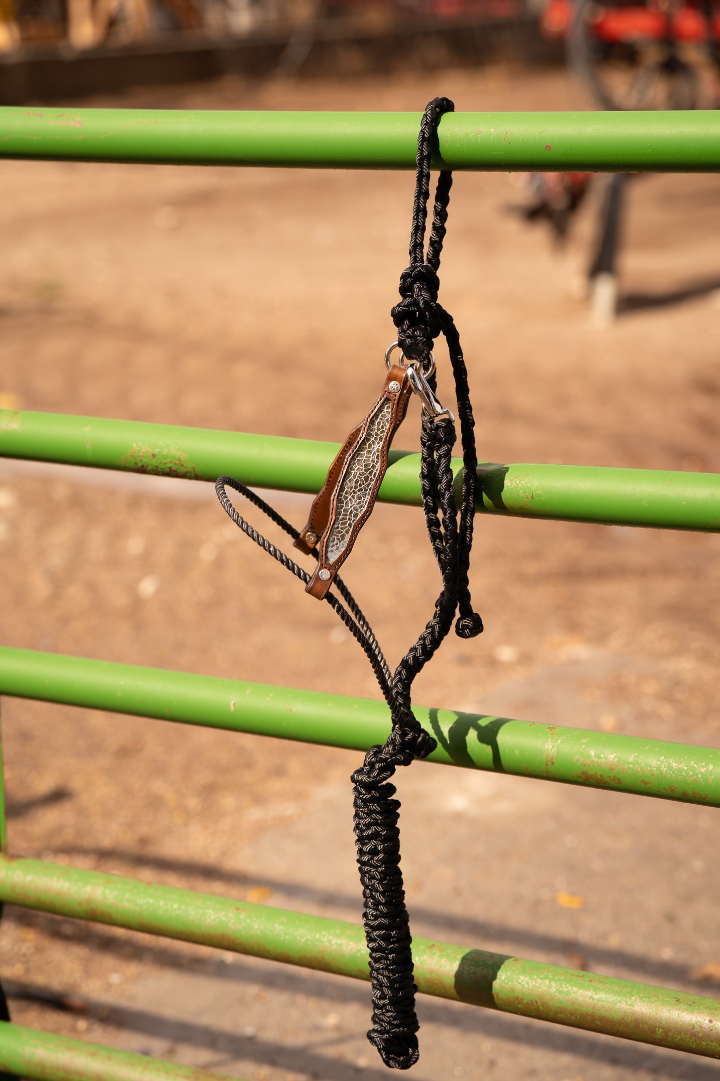 Black Hybrid Halter